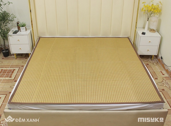 Chiếu điều hòa Misuko Mochi