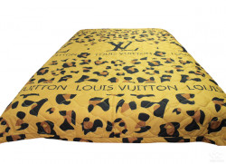 Review chăn hè Poly Louis Vuitton màu vàng