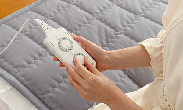 Cài đăt mức nhiệt đệm điện phù hợp theo nhu cầu và điều kiện thời tiết