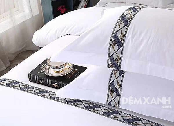 Bộ chăn ga gối khách sạn lụa thêu KSLT09 1