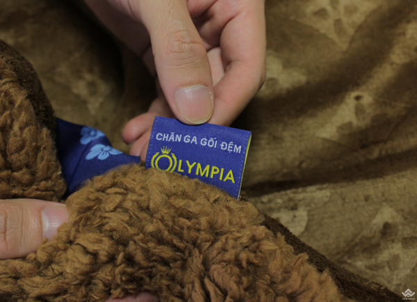 Chăn lông cừu xuất khẩu Olympia vân chìm màu nâu rêu