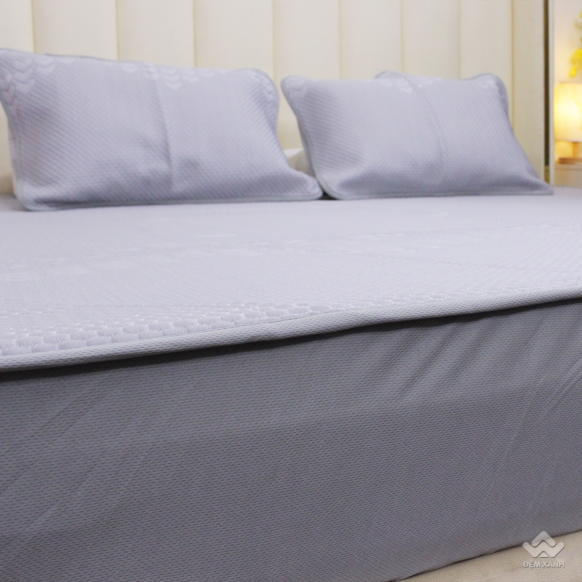 Chiếu băng lạnh cao cấp kèm 2 vỏ gối màu ghi  2