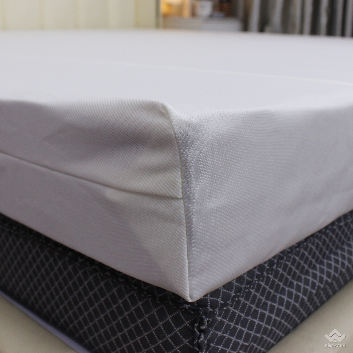 Áo bọc đệm cao su Olympia vải dệt kim vân chéo 1